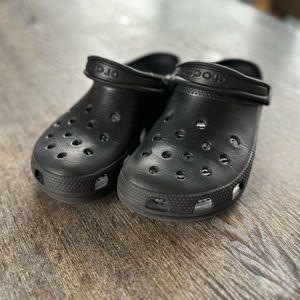 **Like NEW** Original style black Crocs